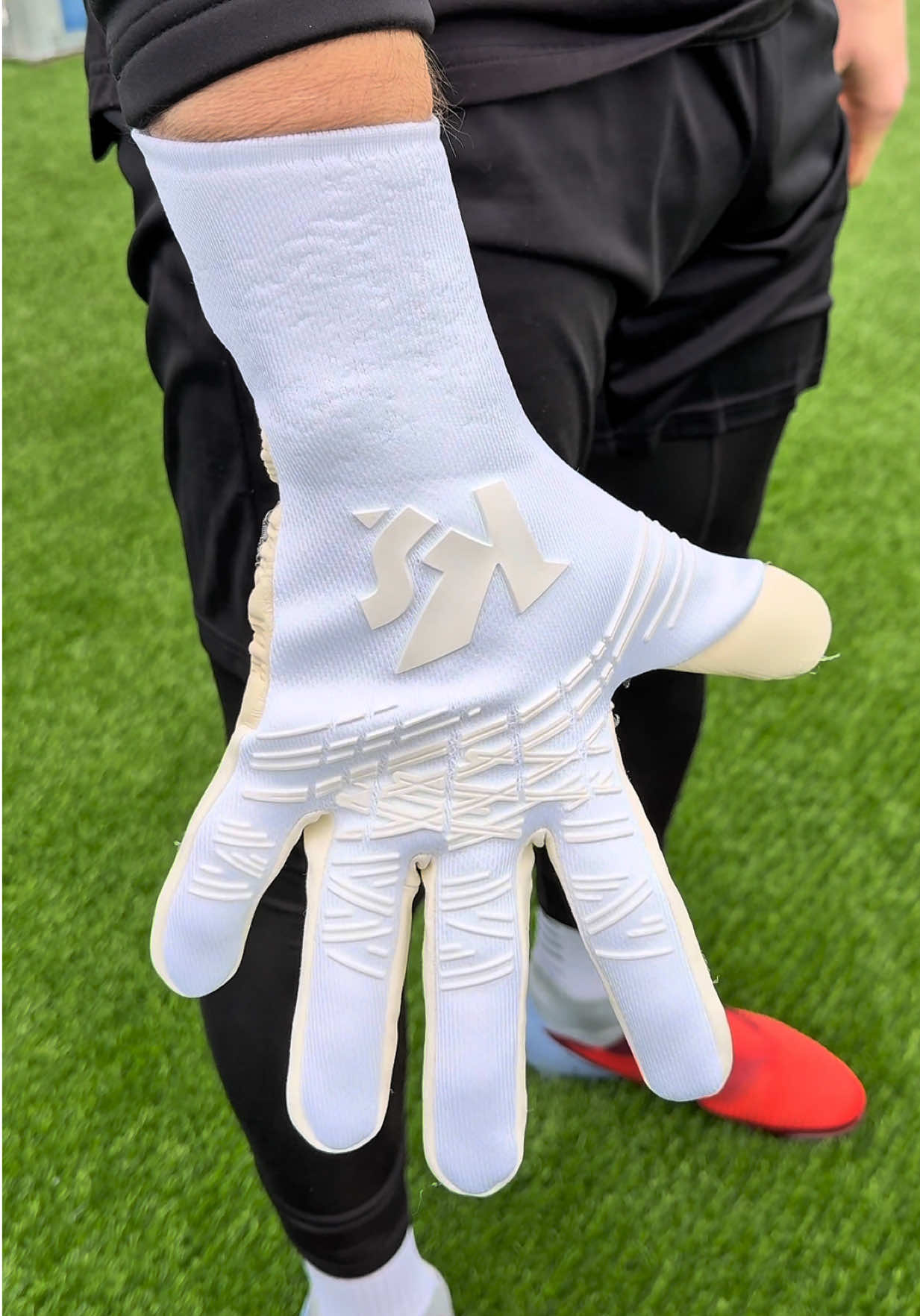 @FT_Goalkeeper