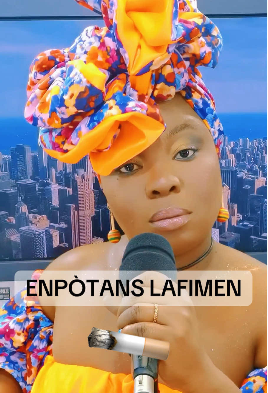 @Stephanie Clermezine Larrieux