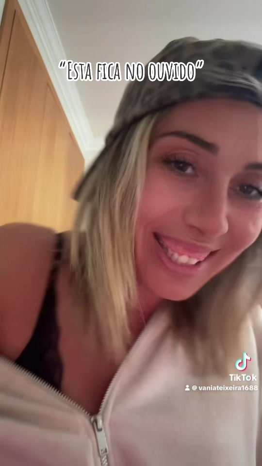 @V&acirc;nia Teixeira⚡️