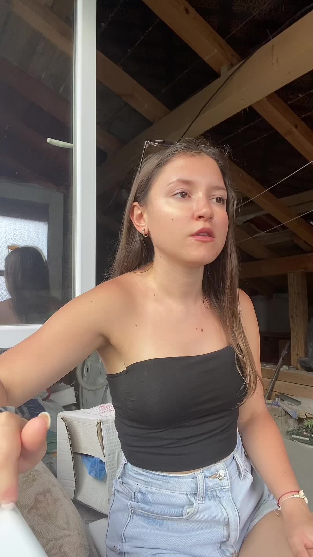 @Nelina