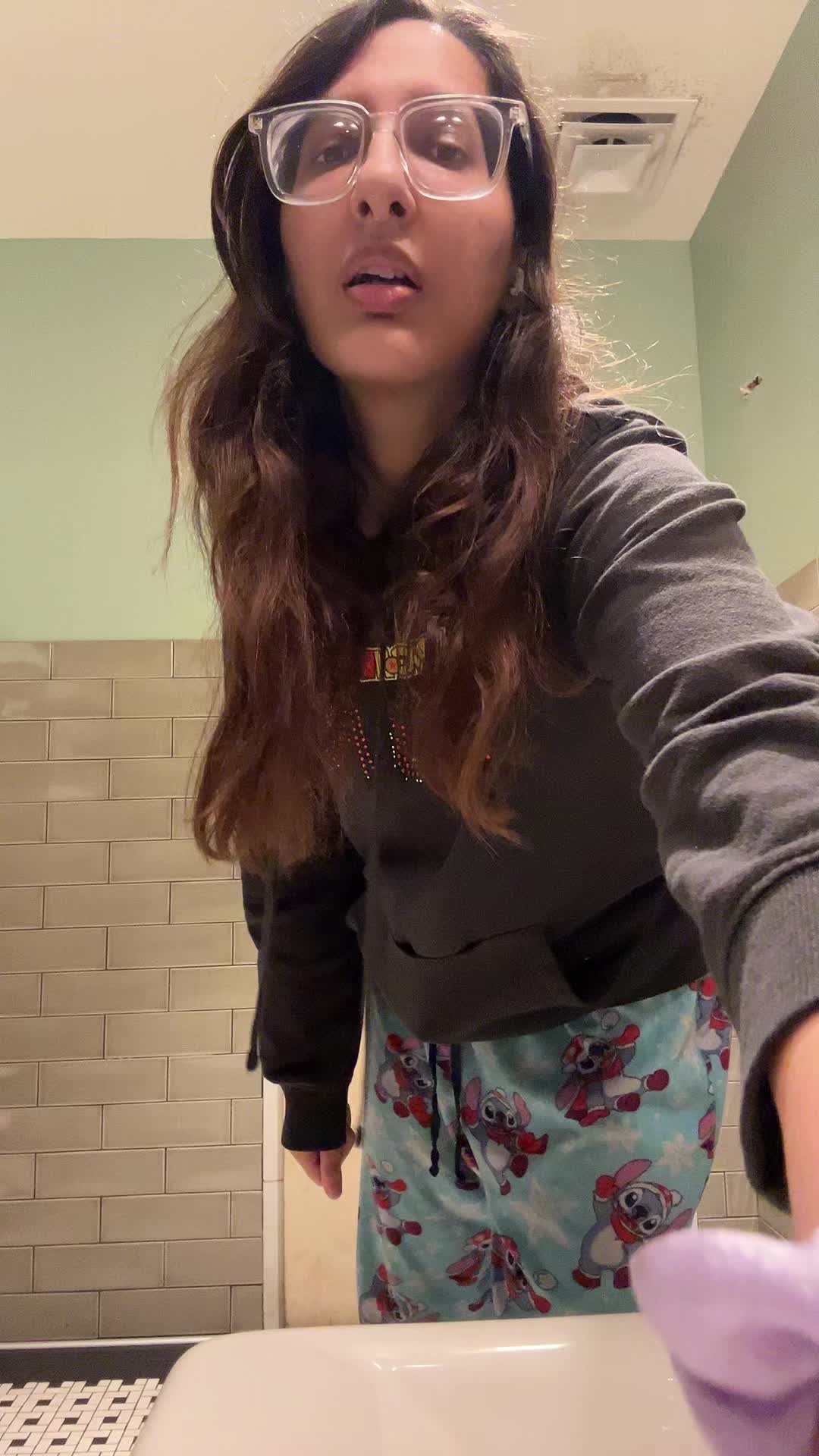 @Queen Tik Tok