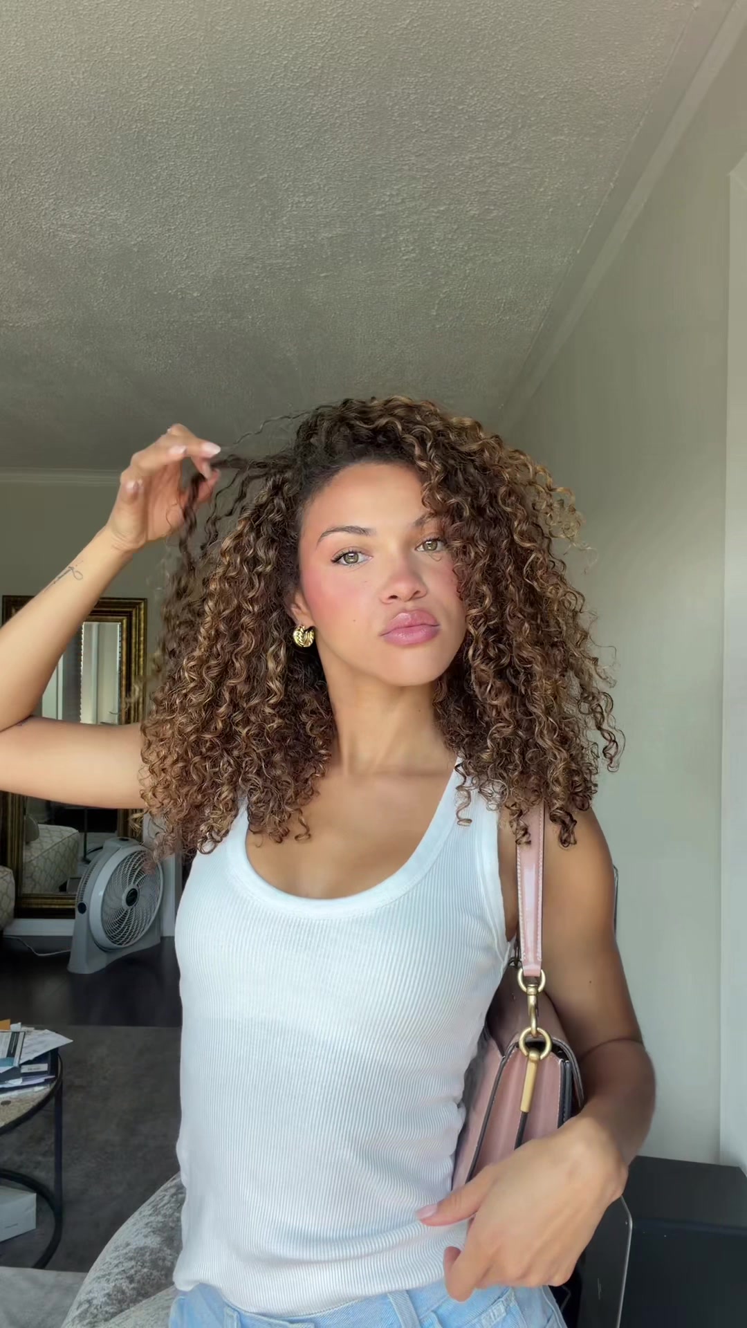 @Xiaya