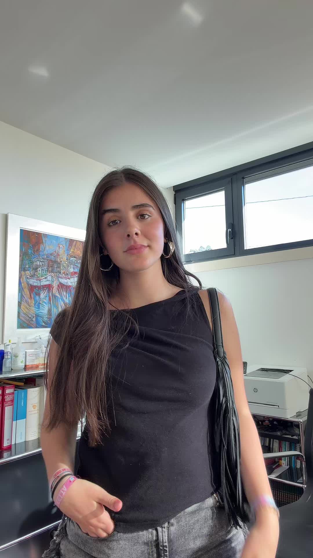 @lola ameneiro sobrino
