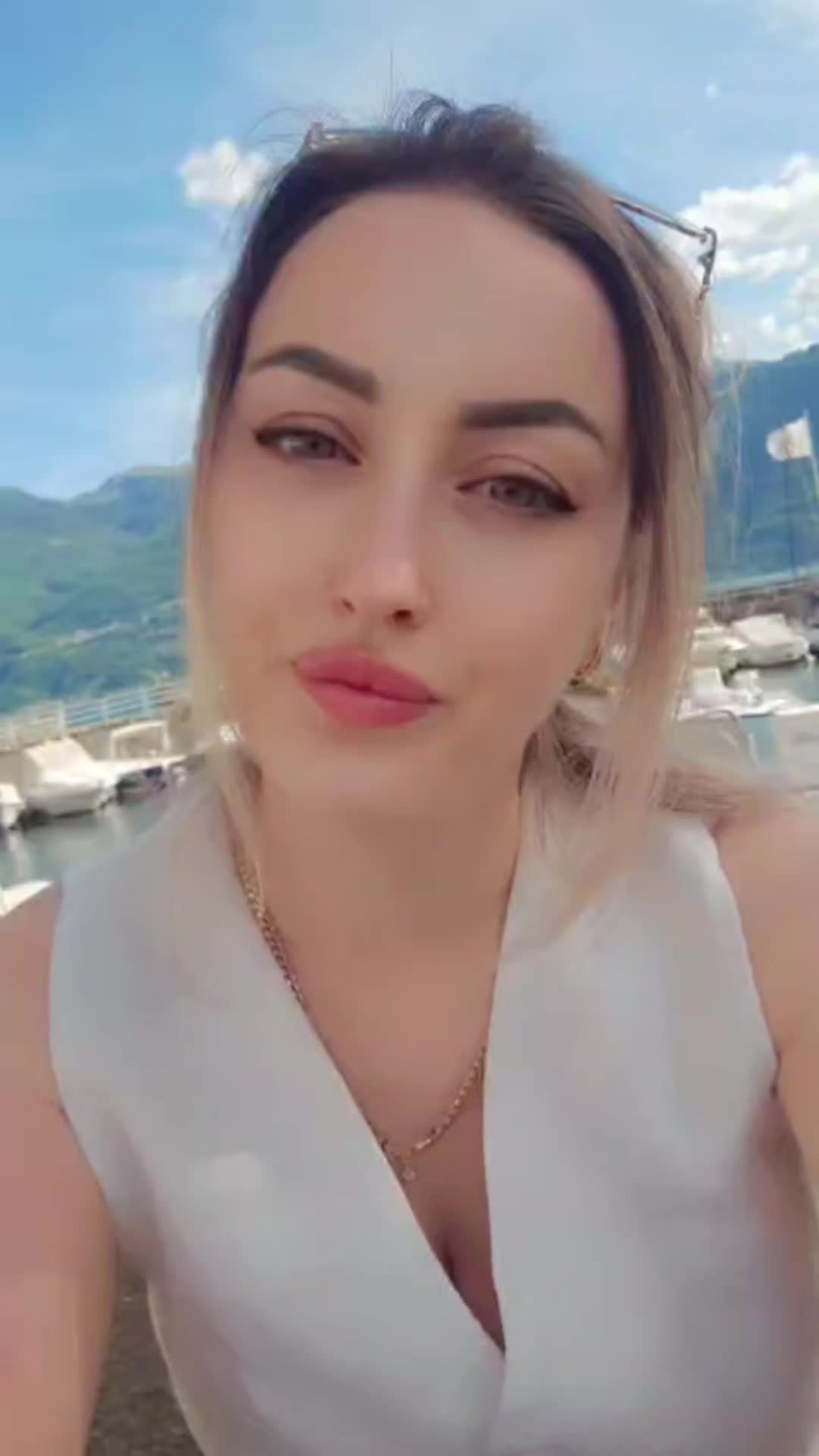 @Vict💍ria🌞