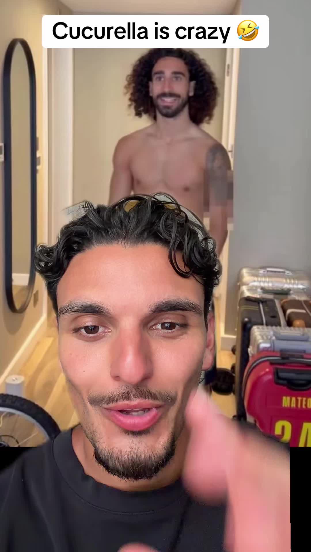 @croumo