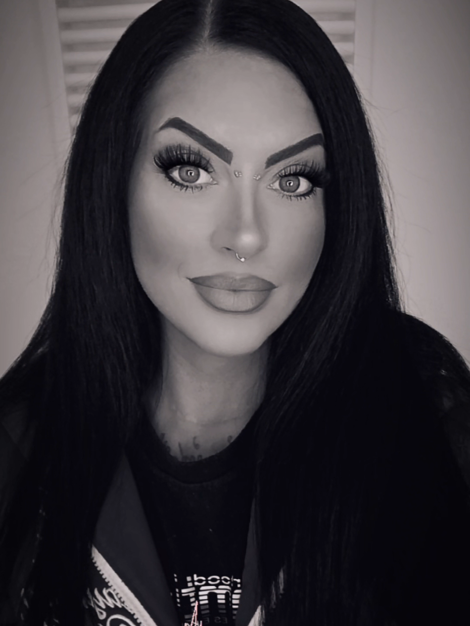 @💥👑𝓕𝓻𝓪𝓷𝔃𝓲 👑💥