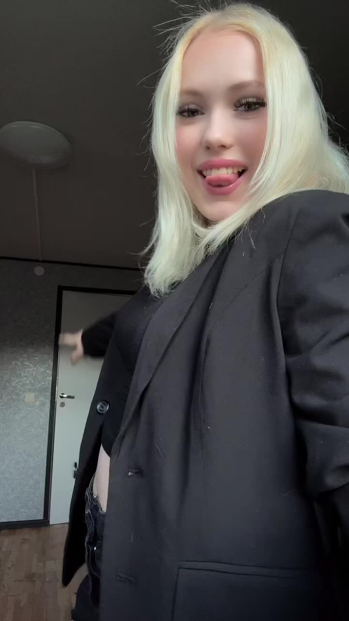 @🧛🏻