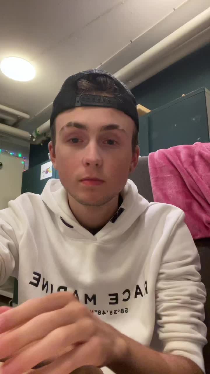@Crazyswedishreviewz
