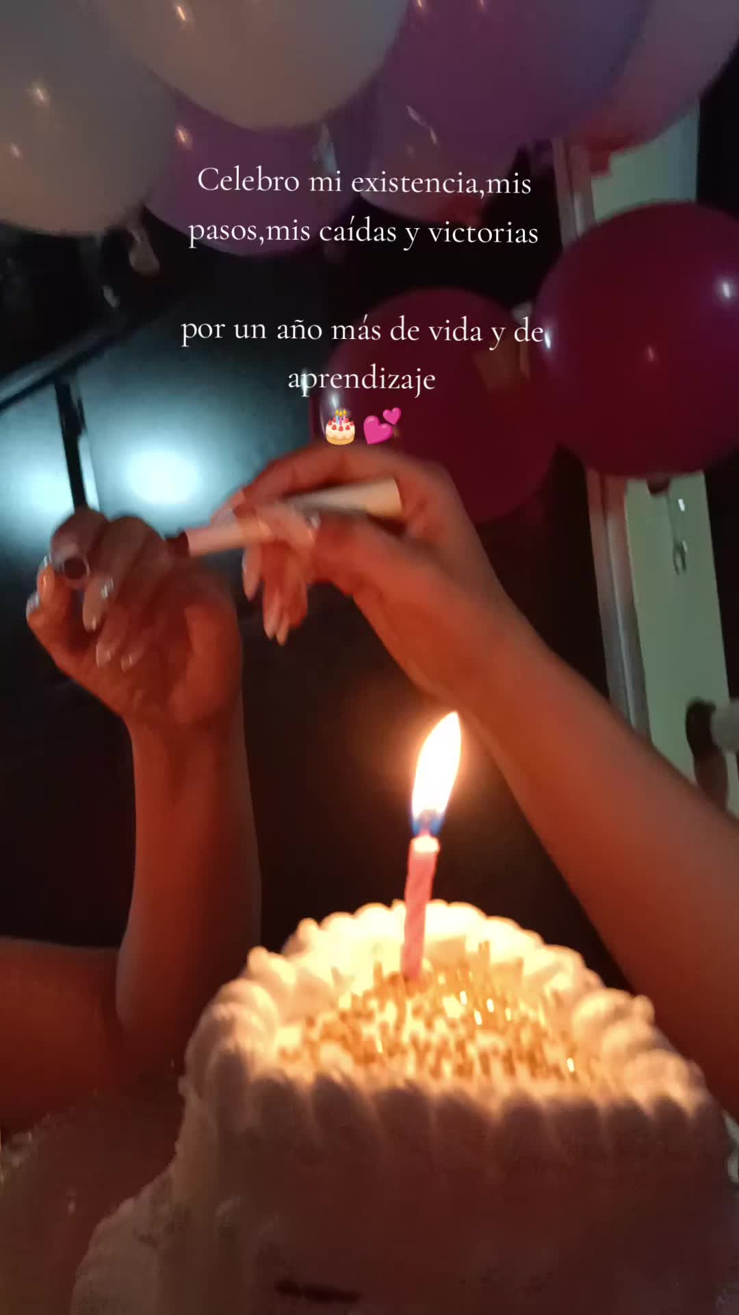 @Anahi