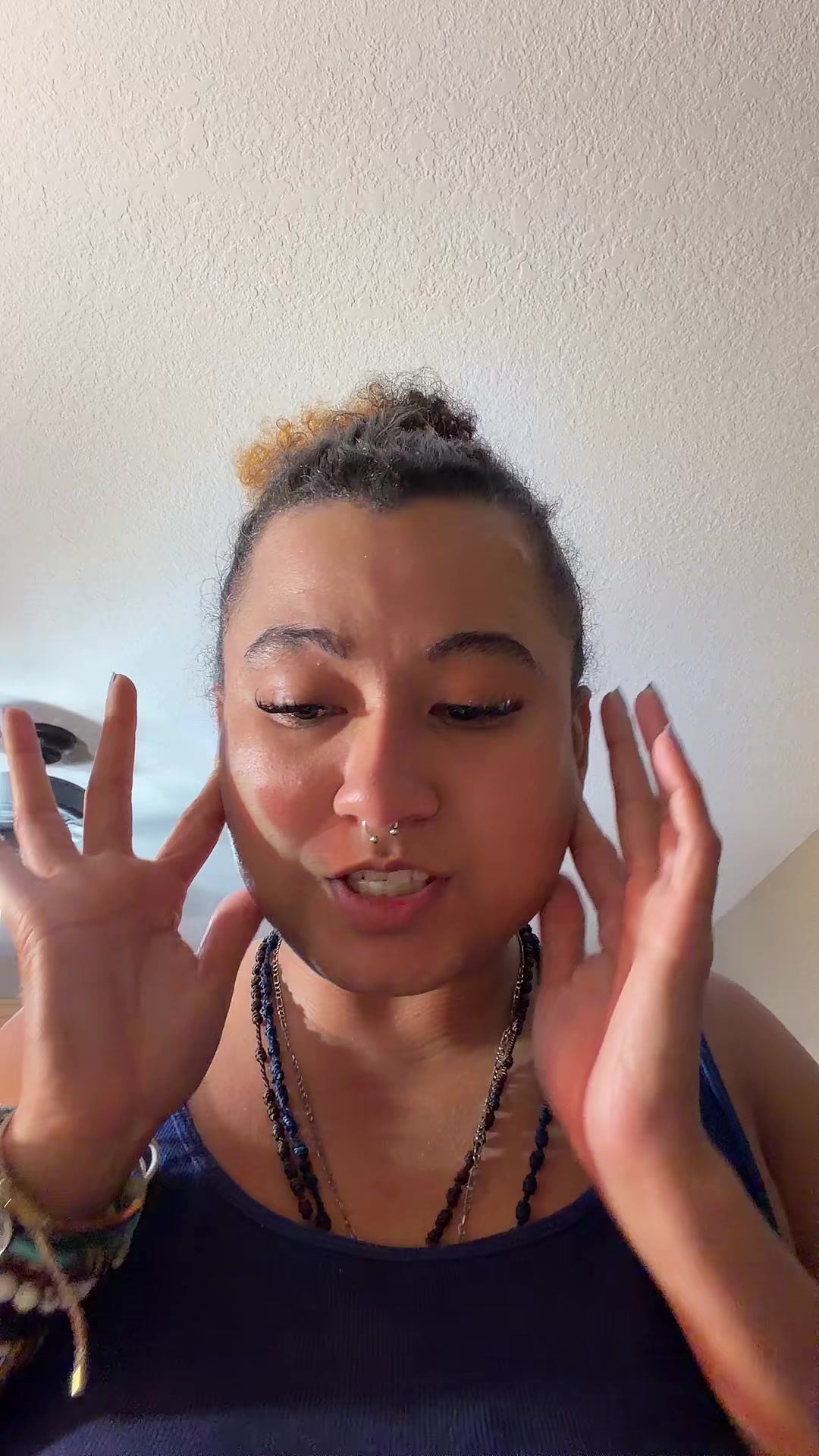 @QueenRosita