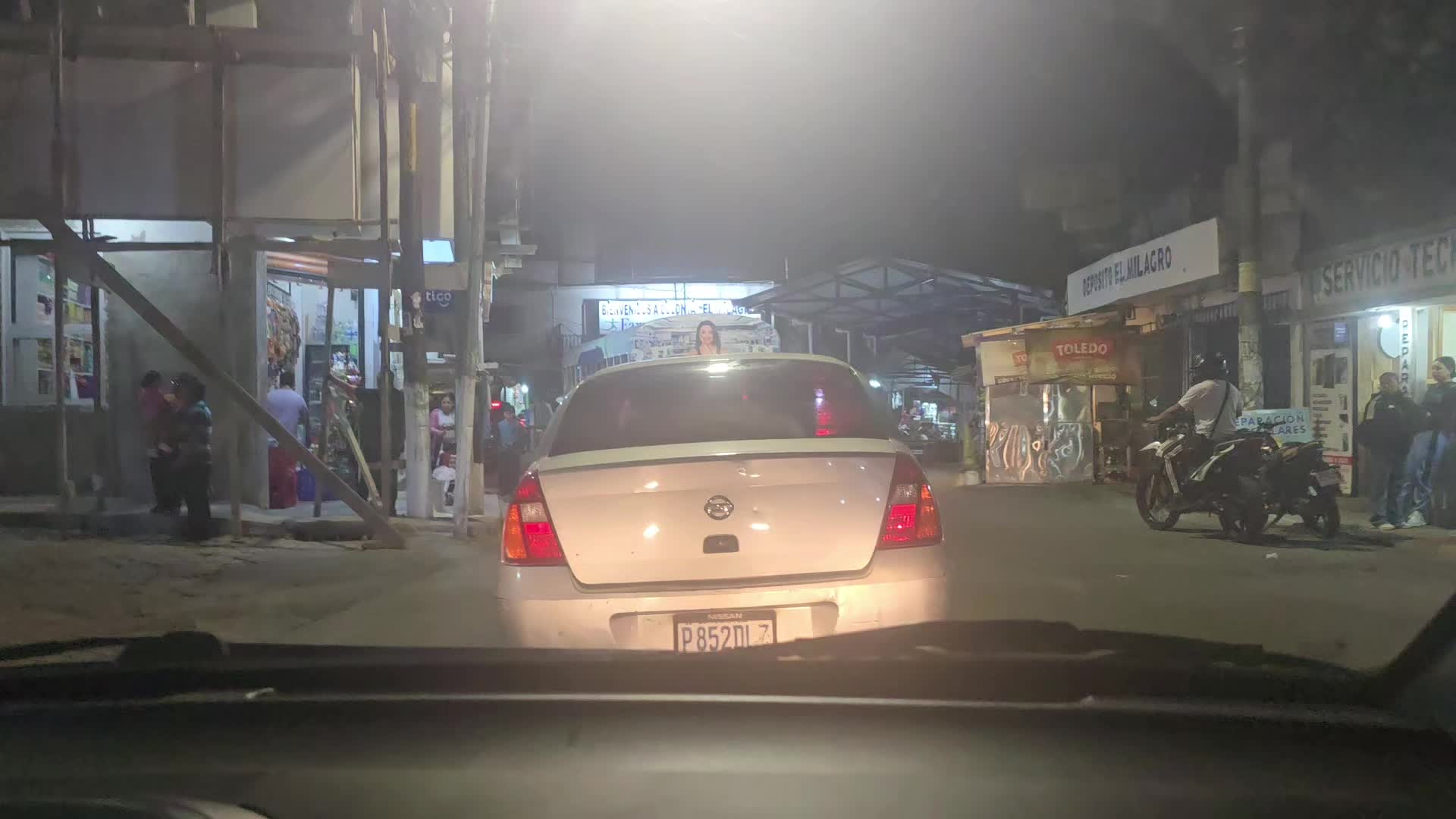 @Lazaro Avila