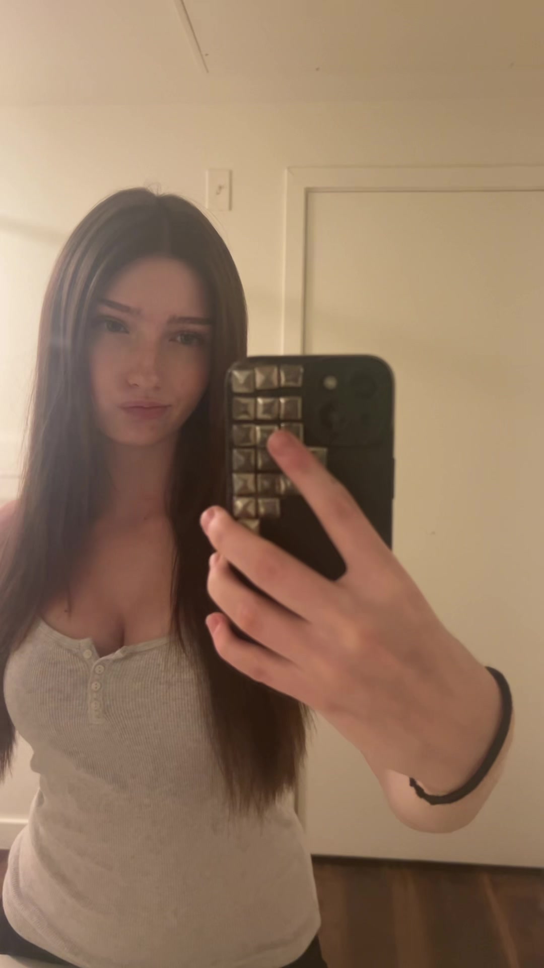 @vee