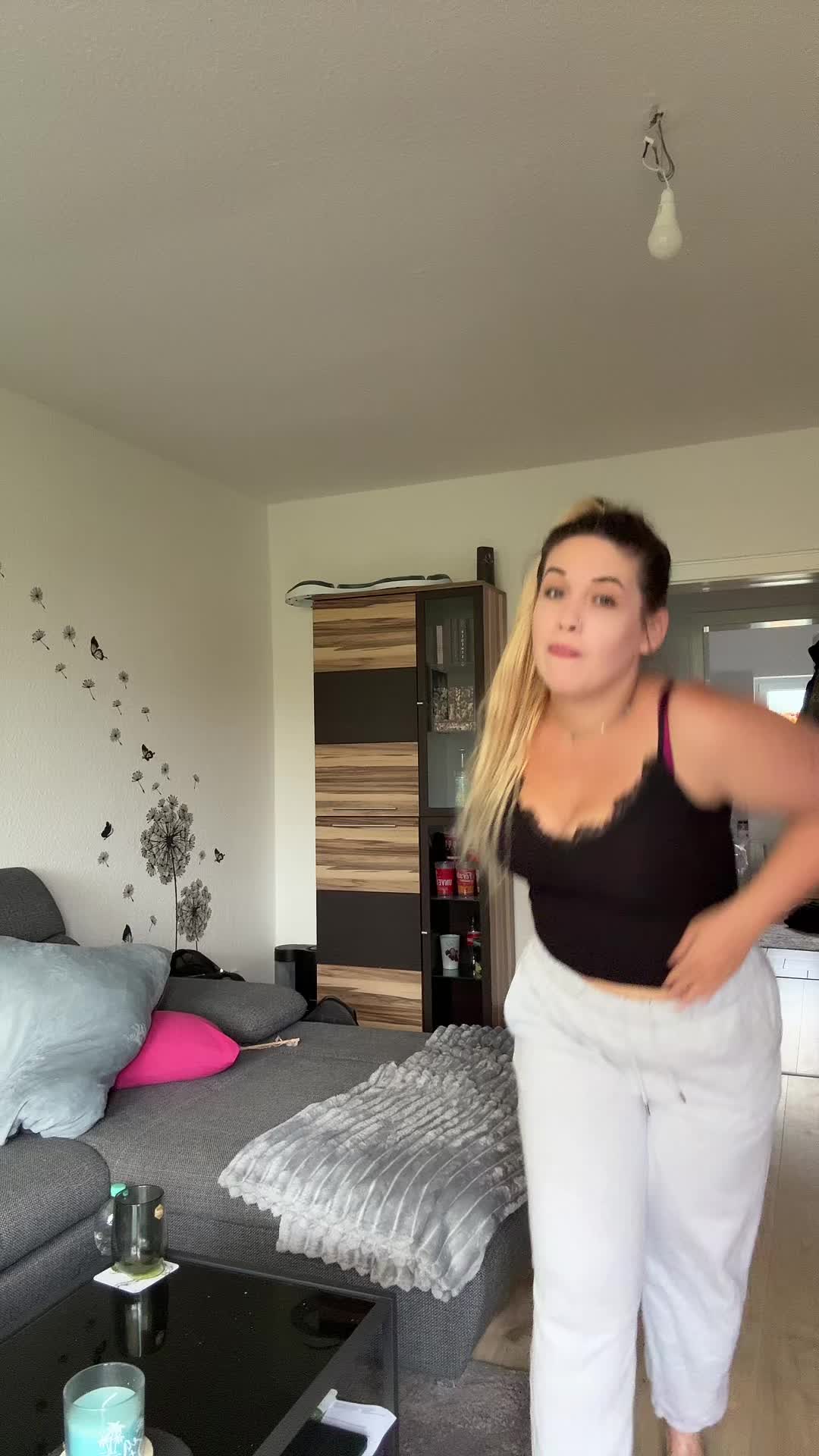 @VolleKanneVani