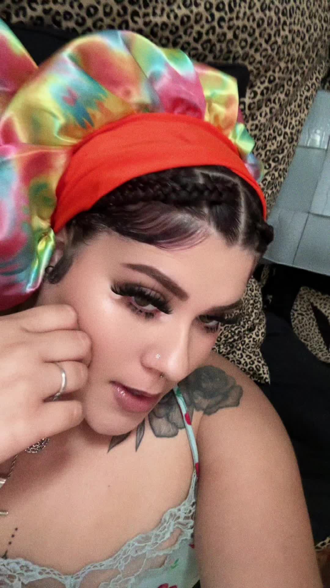@DAVRIANA K🩷