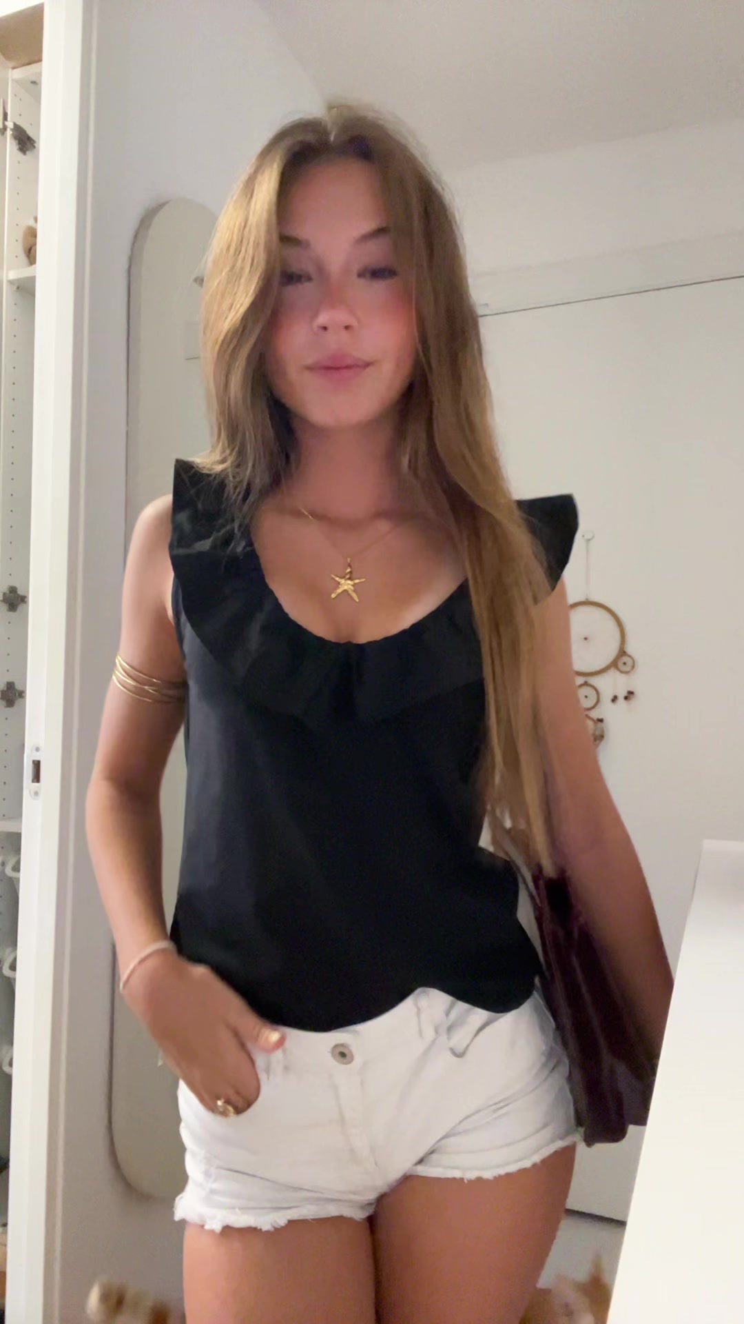 @ᴊ ᴀ ɴ ᴀ