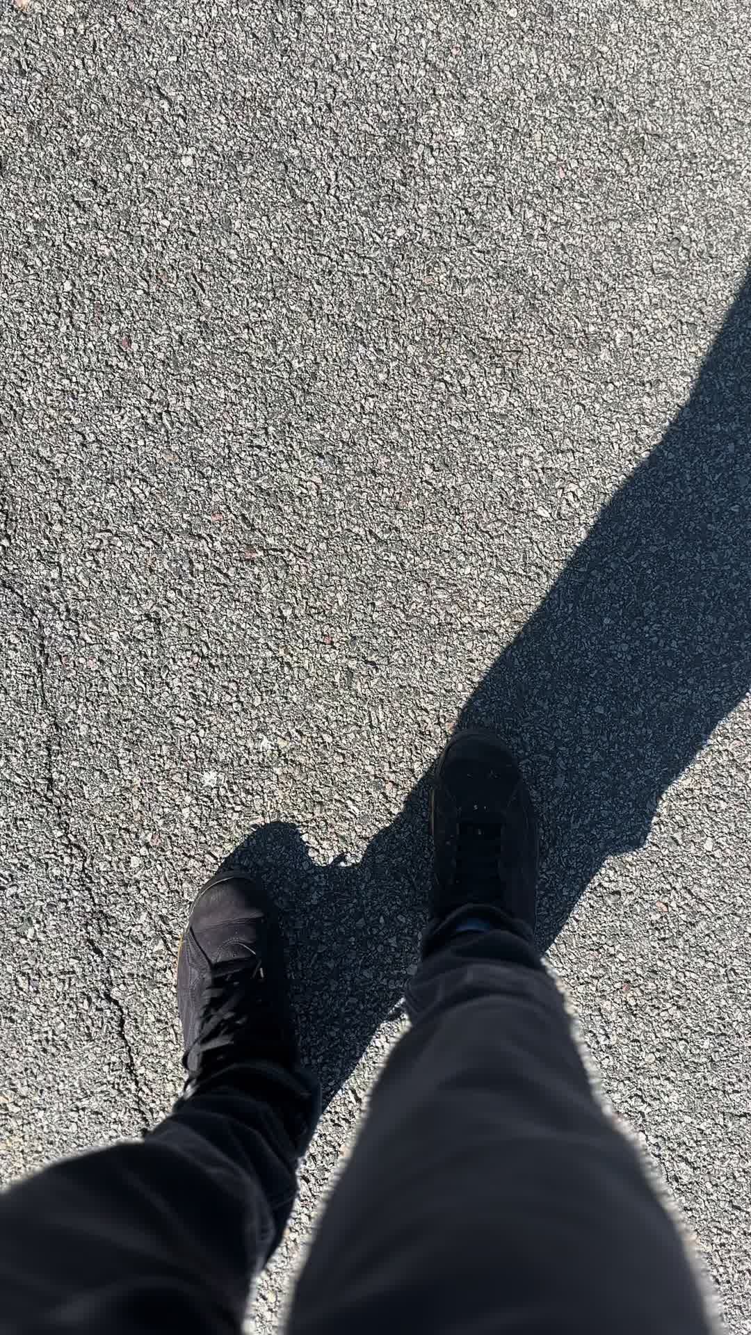 @Emxtyness_