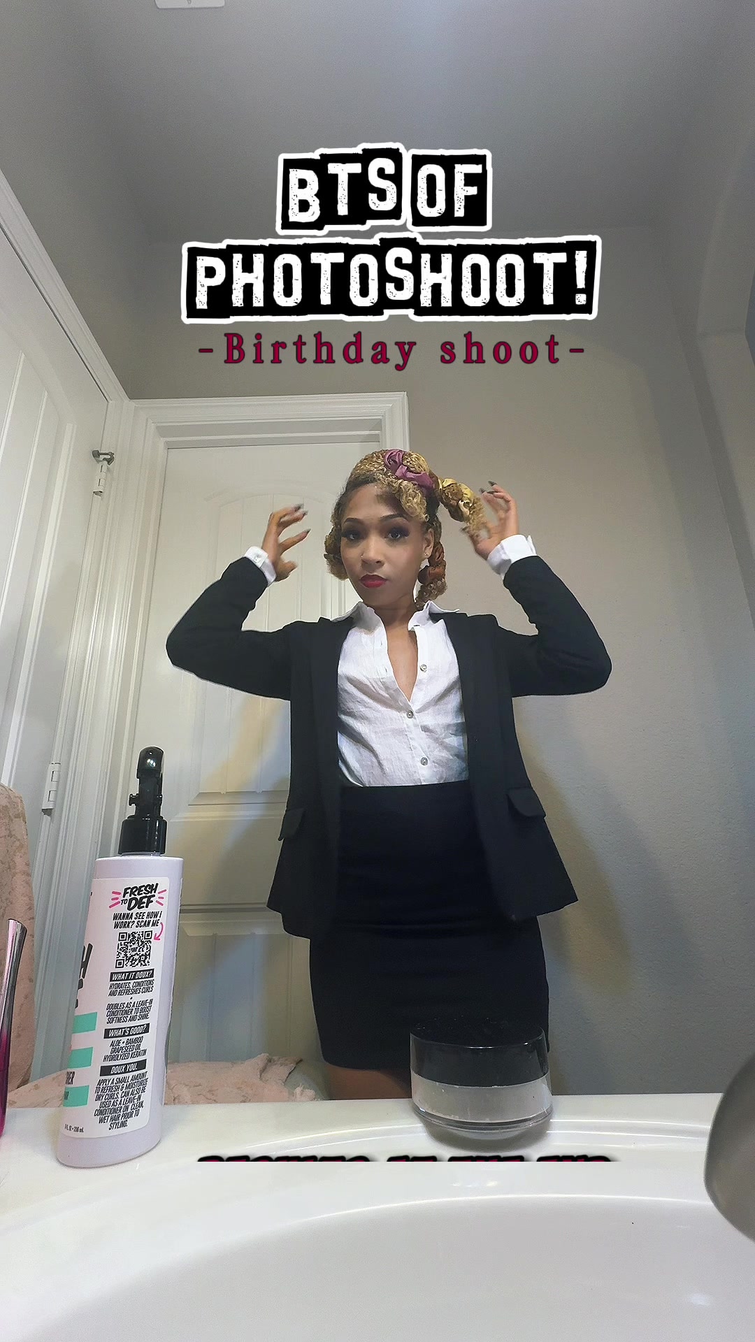 @Anisa| The Blonde hair girl