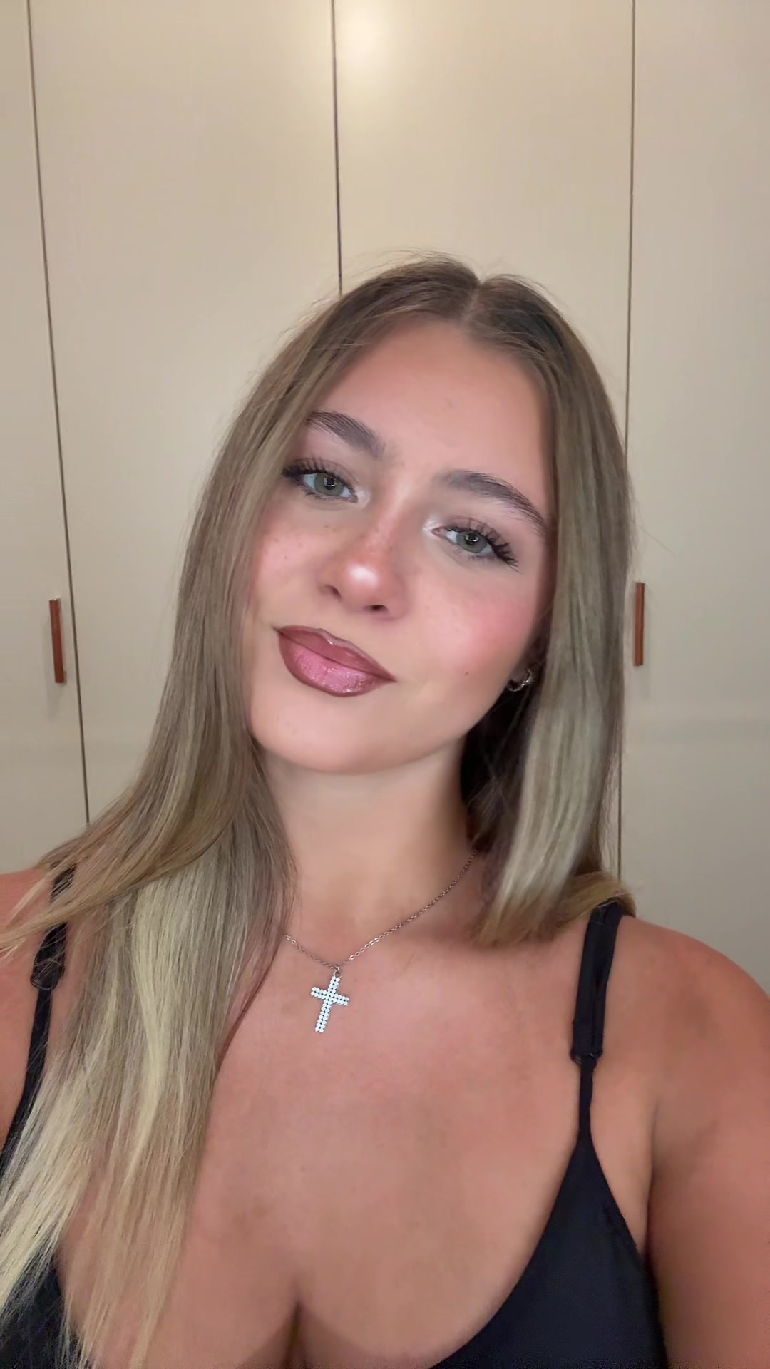@vi