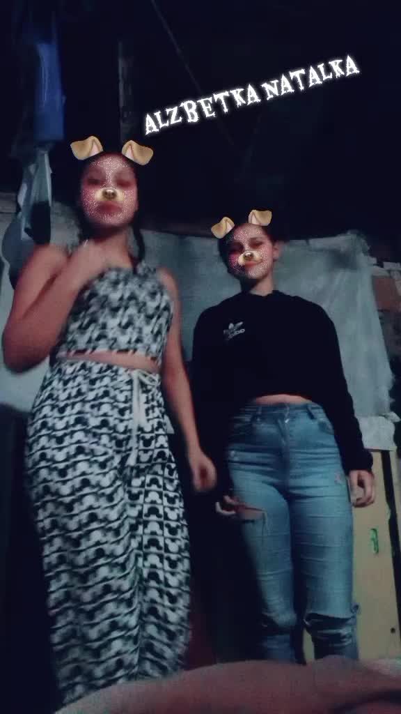 @Alzbetka jebe svoju lasku