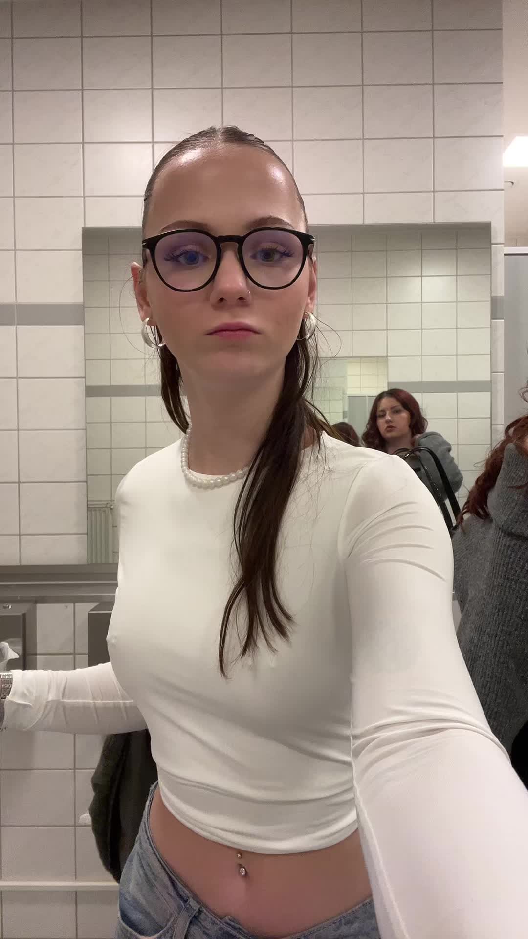 @Neleeeeeee
