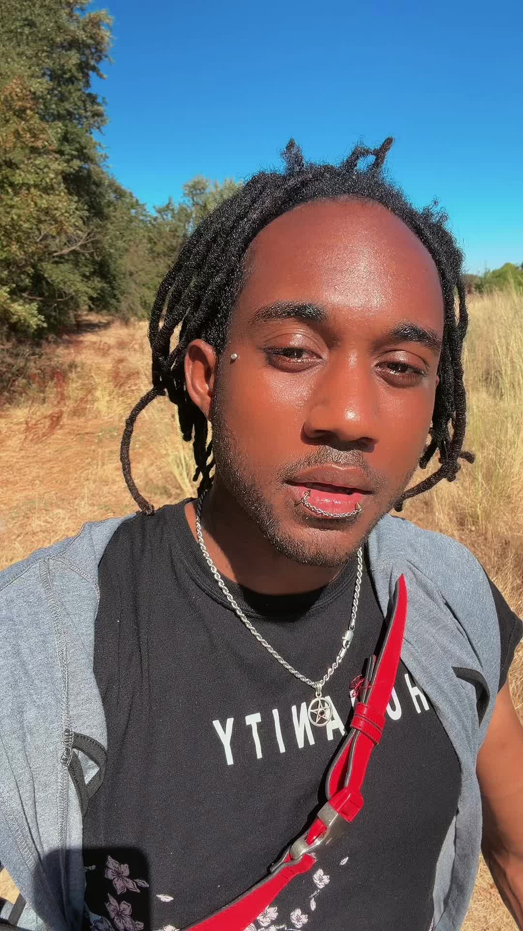 @Sorciére