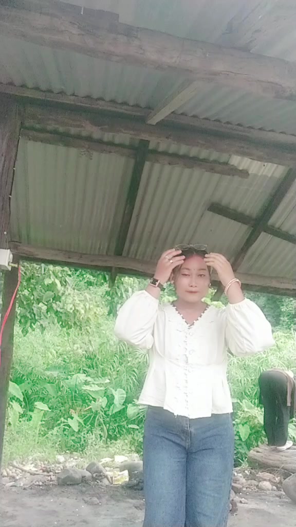 @🦋meehu-Tharuni🦋