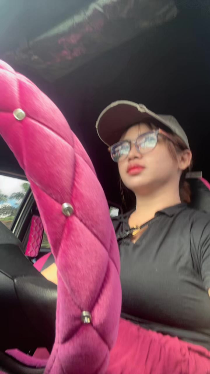 @julia frinella sari