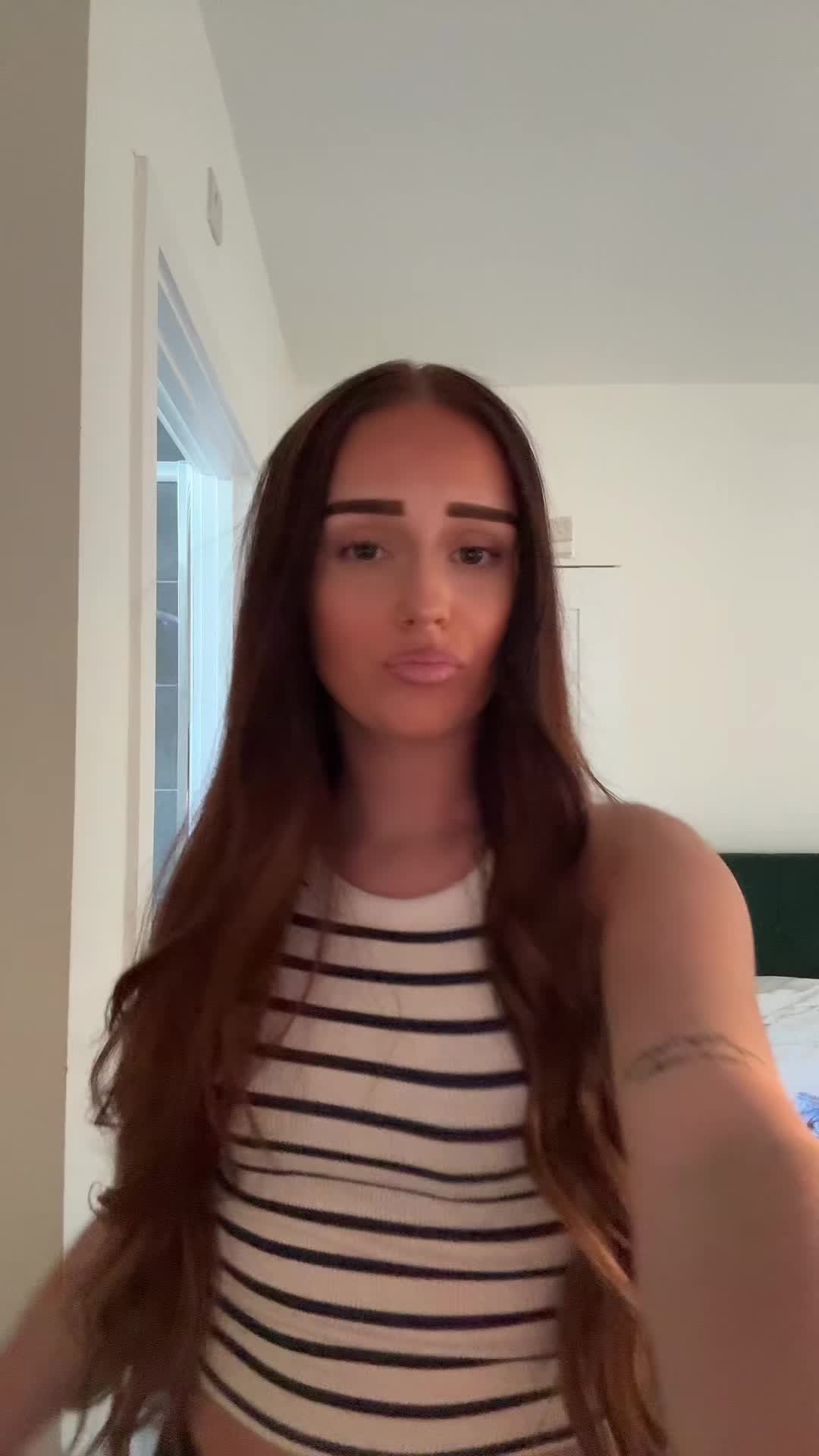 @elliespame