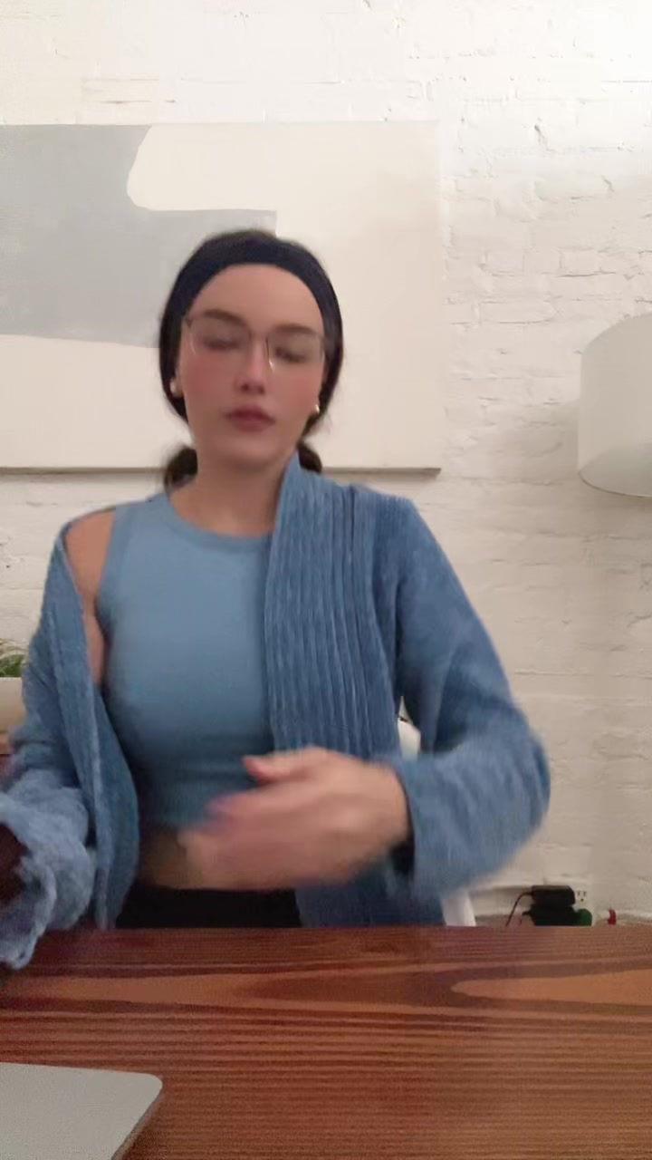 @Ariela