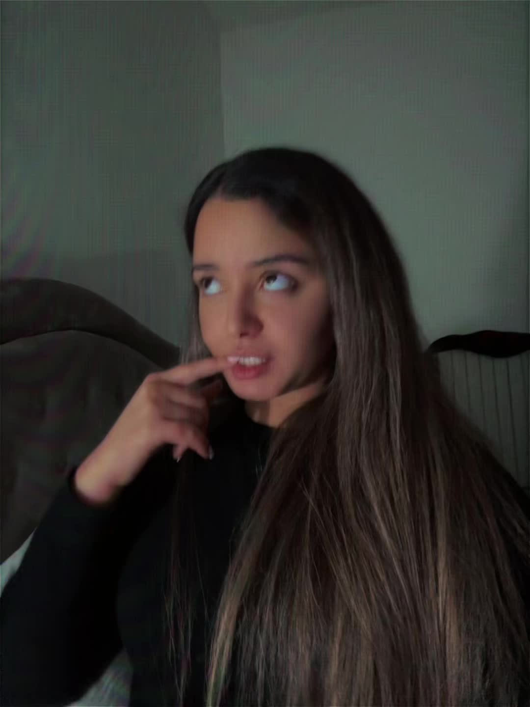 @Bibi