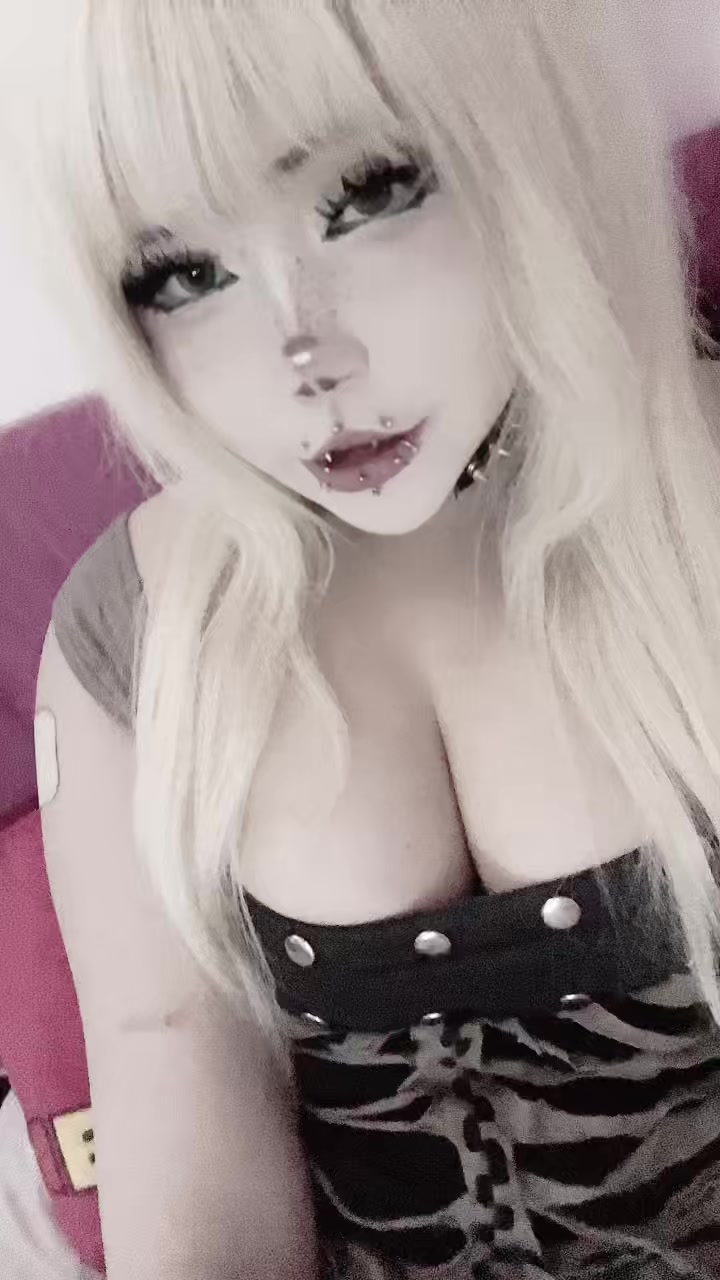 @lala:3