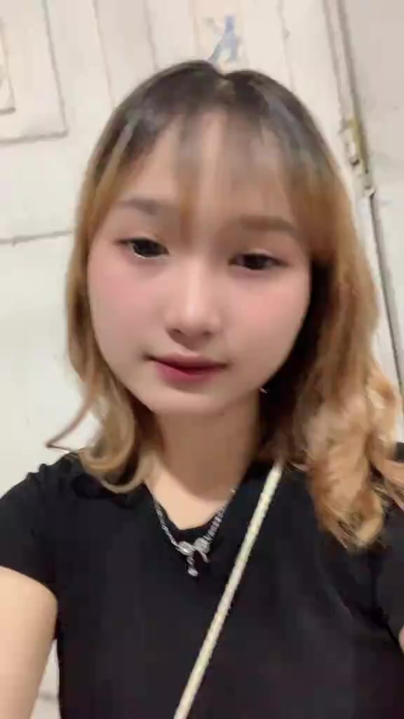 @tisaadrnsyh_