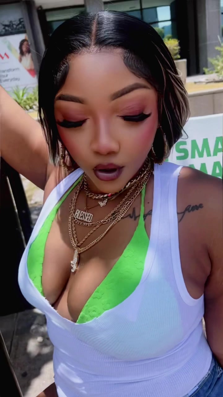 @Daniiboo