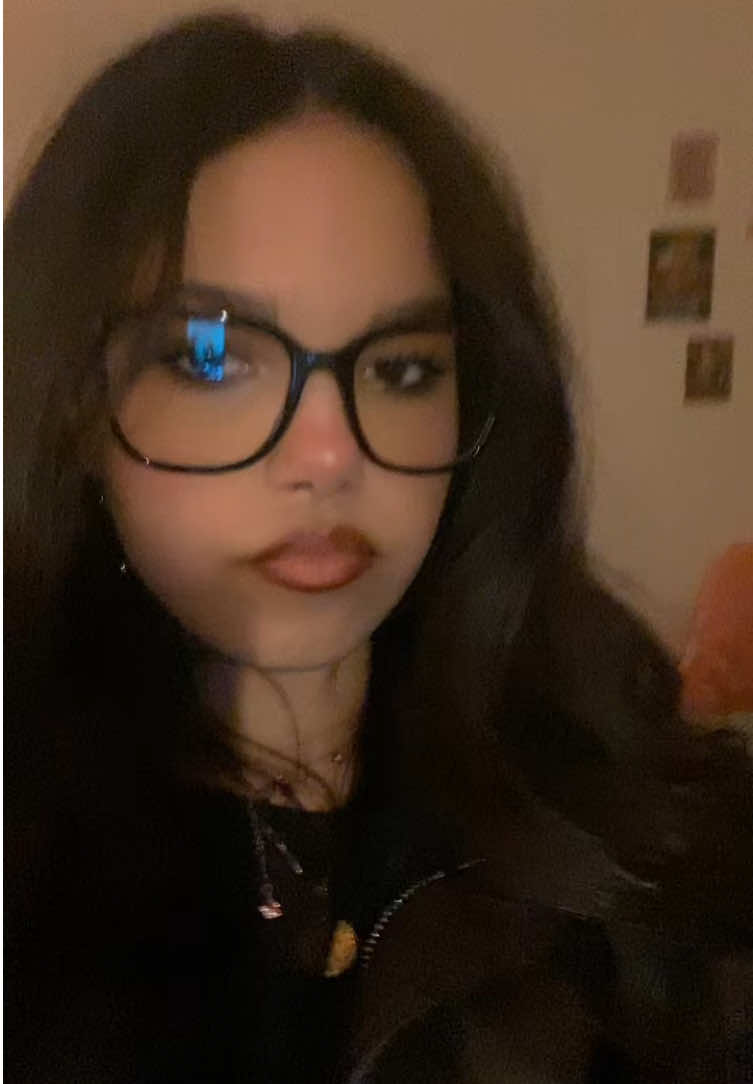 @isabella