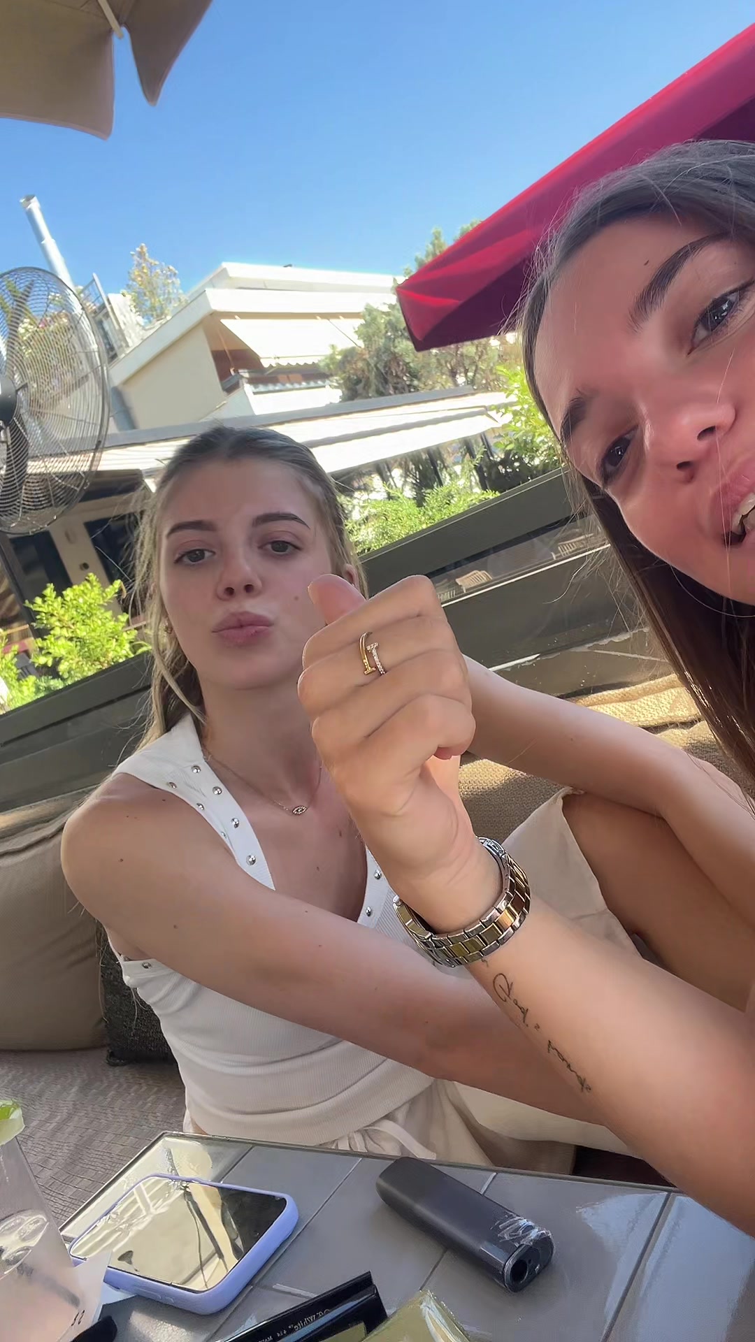 @elenii