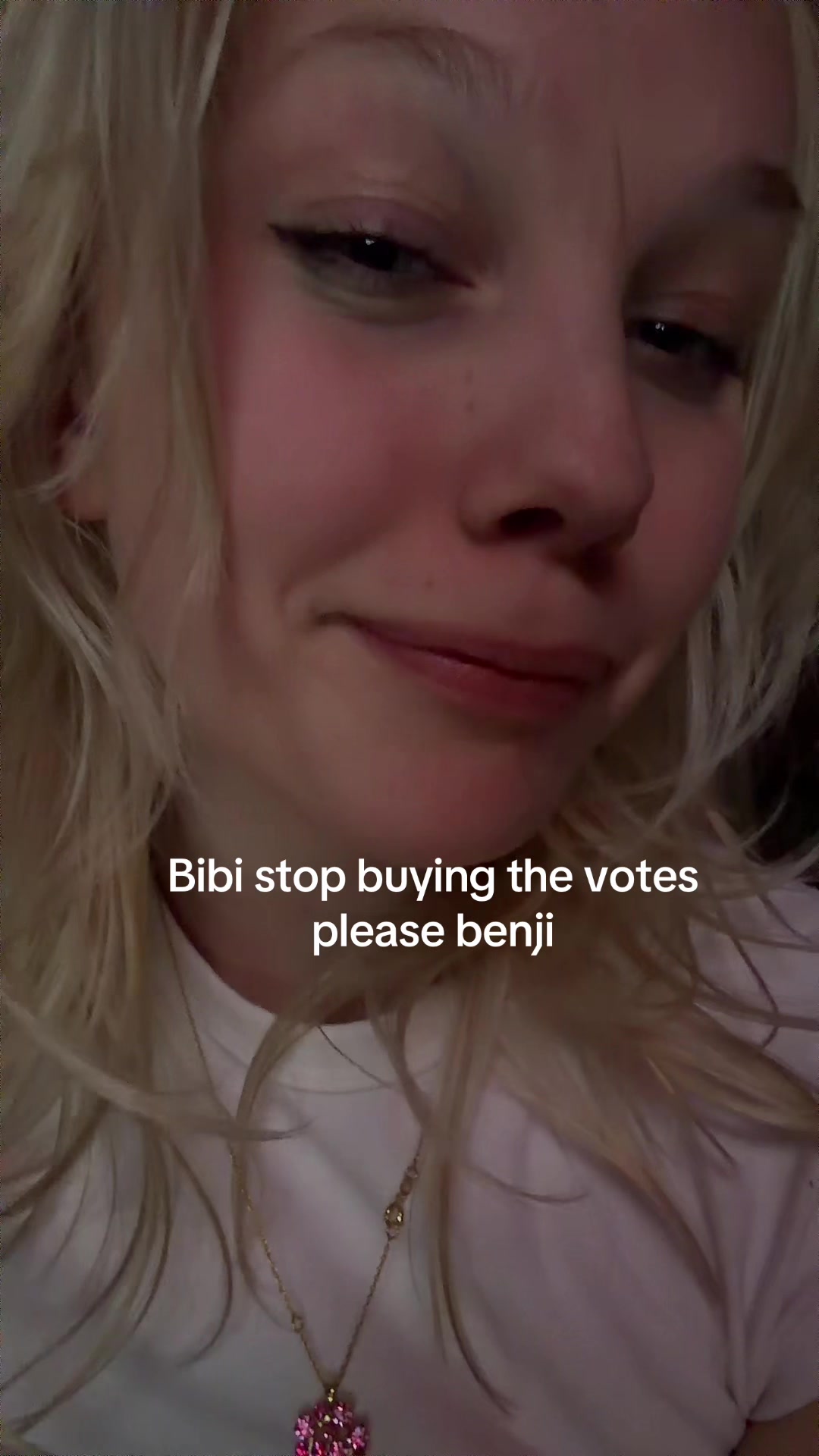@elisedrinksalmondmilk