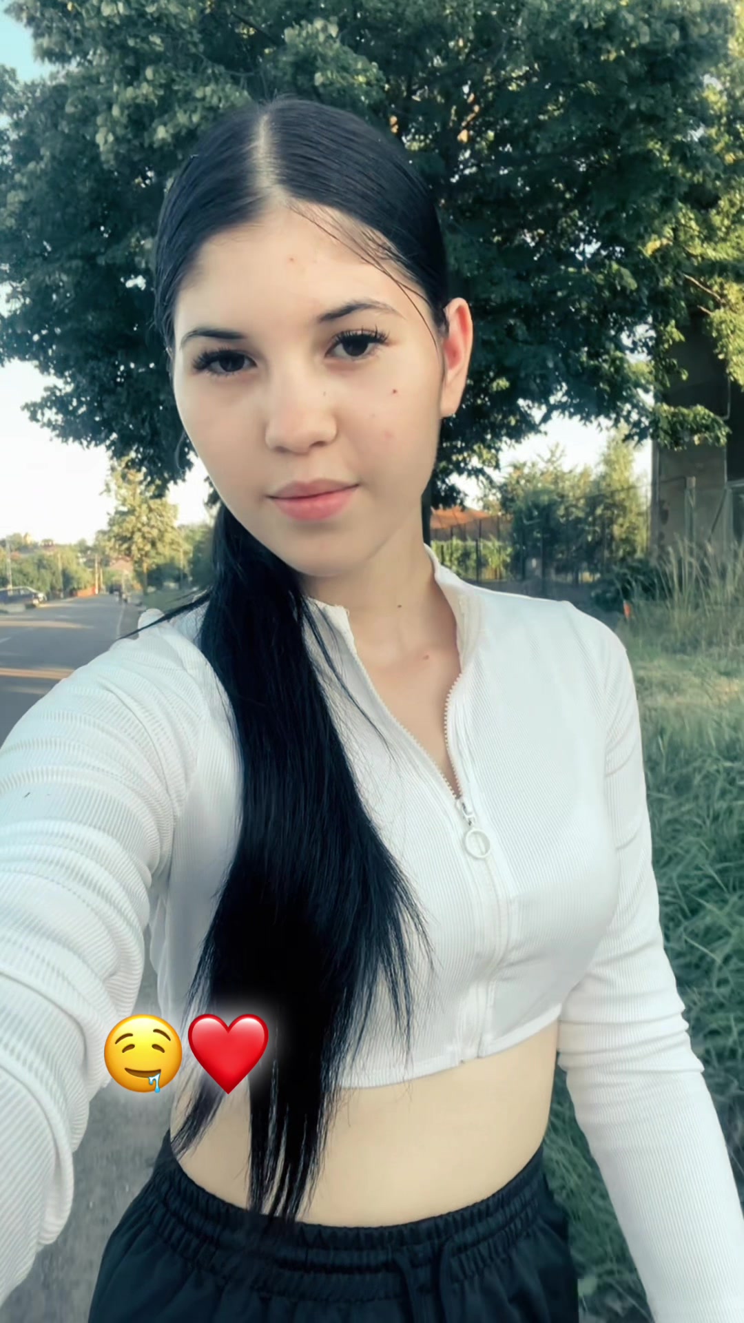 @🎀Elena🎀