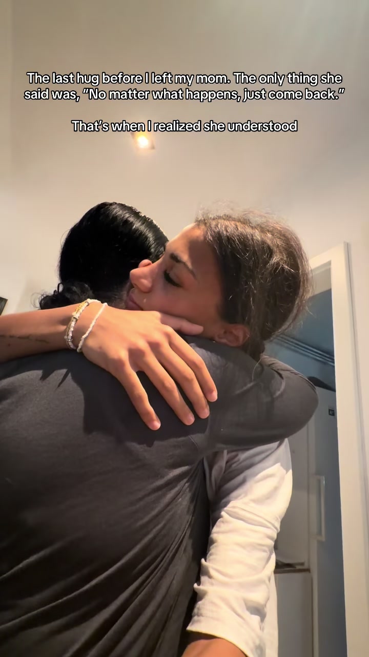 @deinbronarinlo👩🏻❤️💋👩🏻