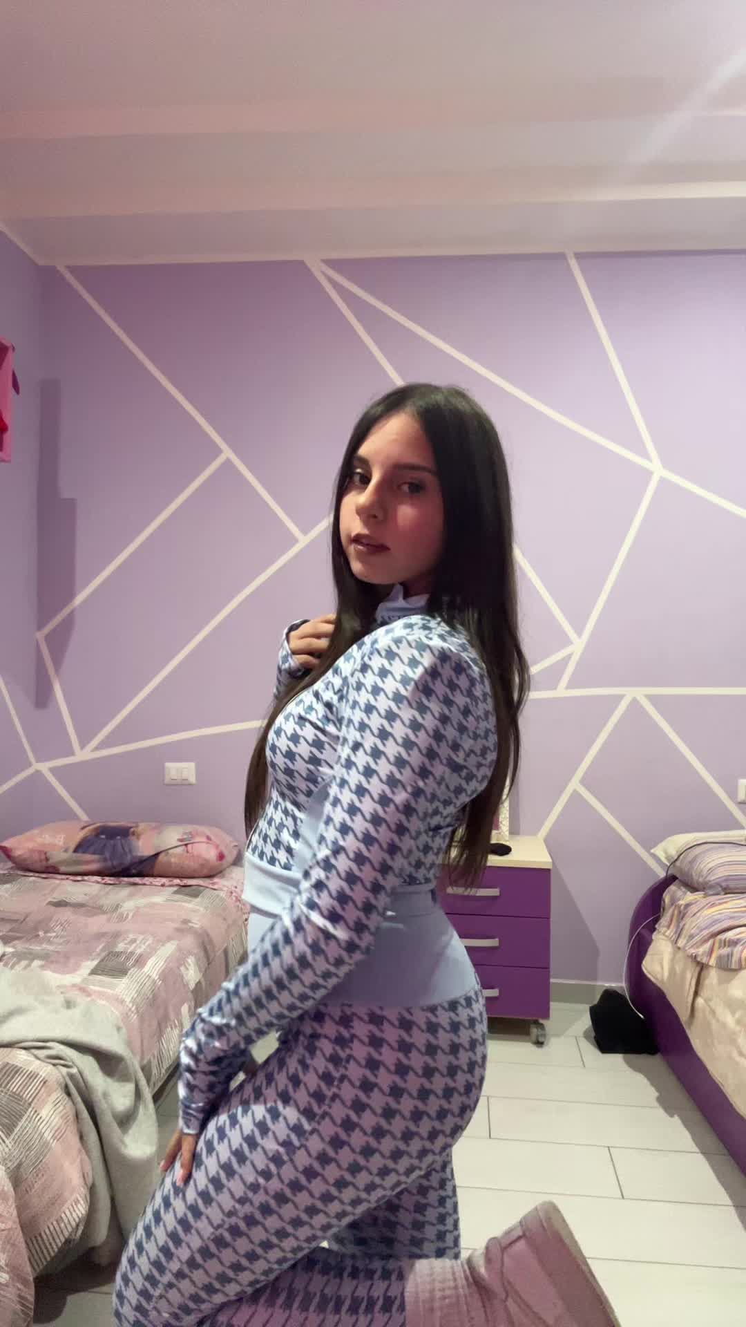 @𝓡