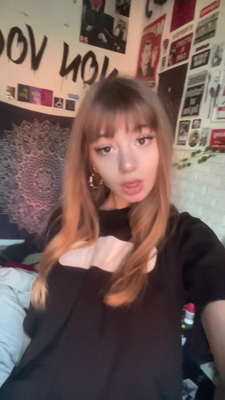 @des🕷️