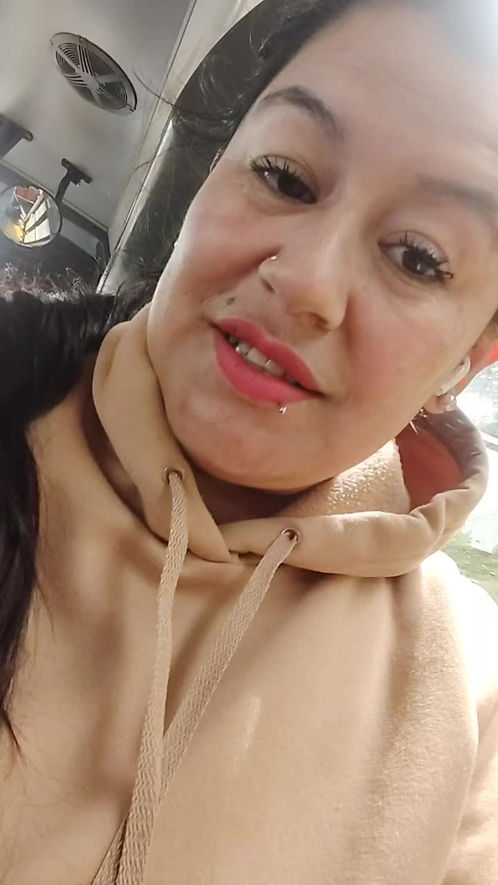 @jazminvalencia305