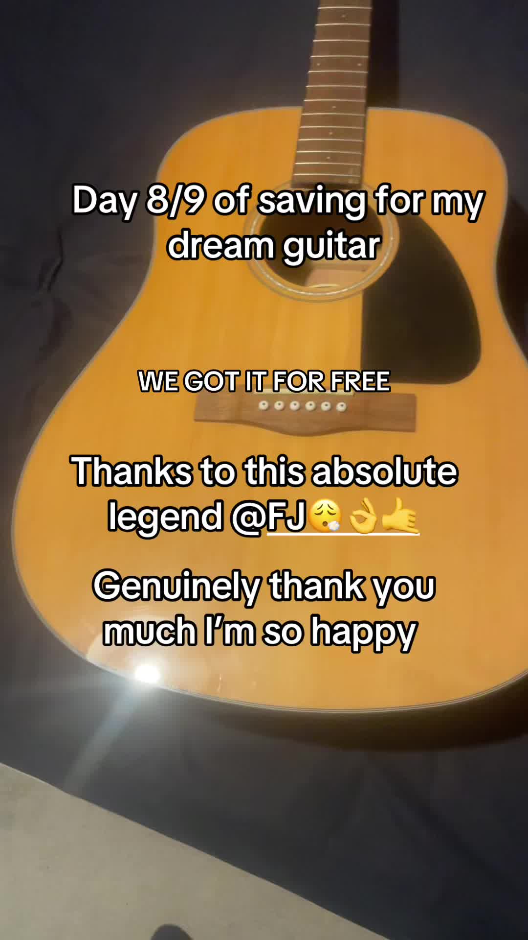 @Noelgallaghersleftkneecap