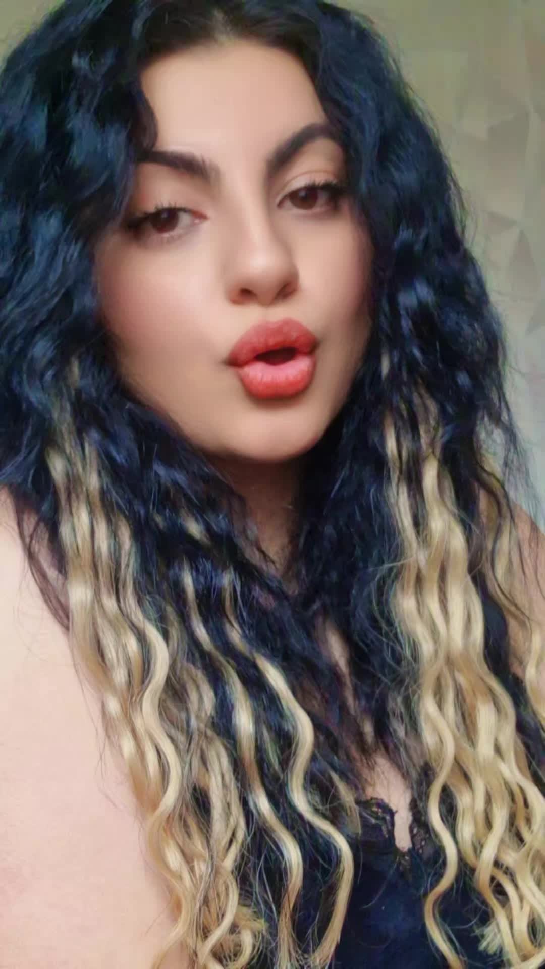 @isakova33