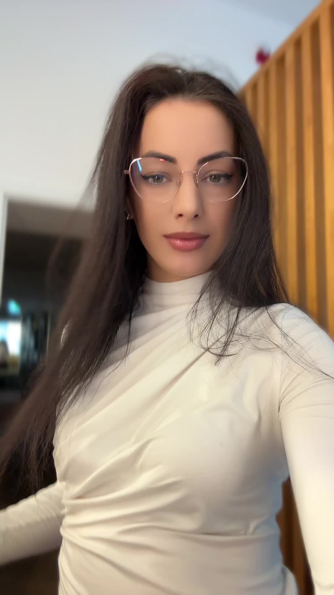 @Creațaa💙👩🏽🦱