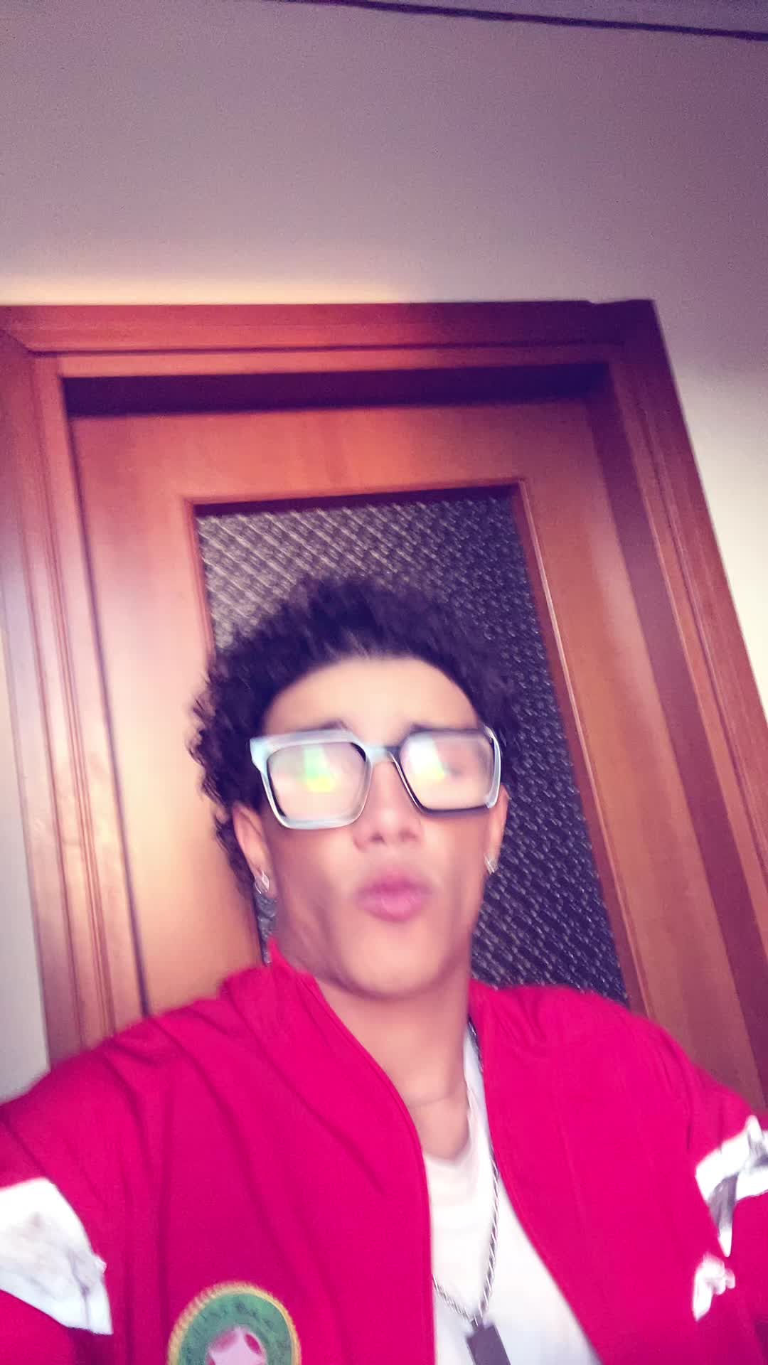 @Zua
