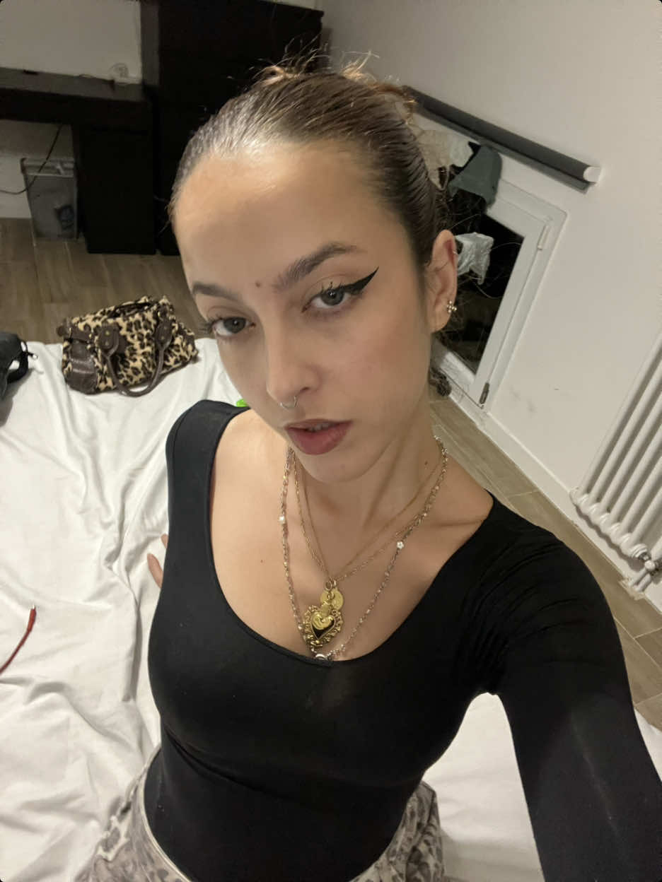 @lajenni4friends