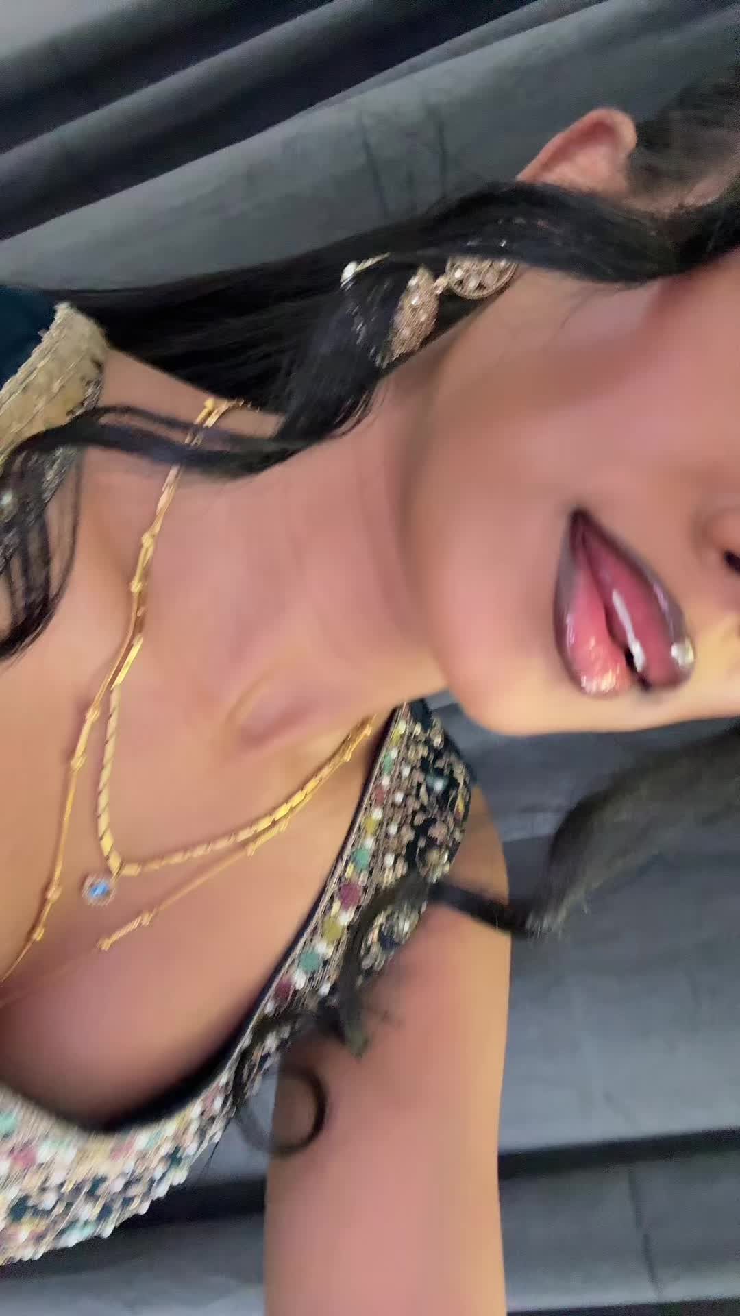 @💋