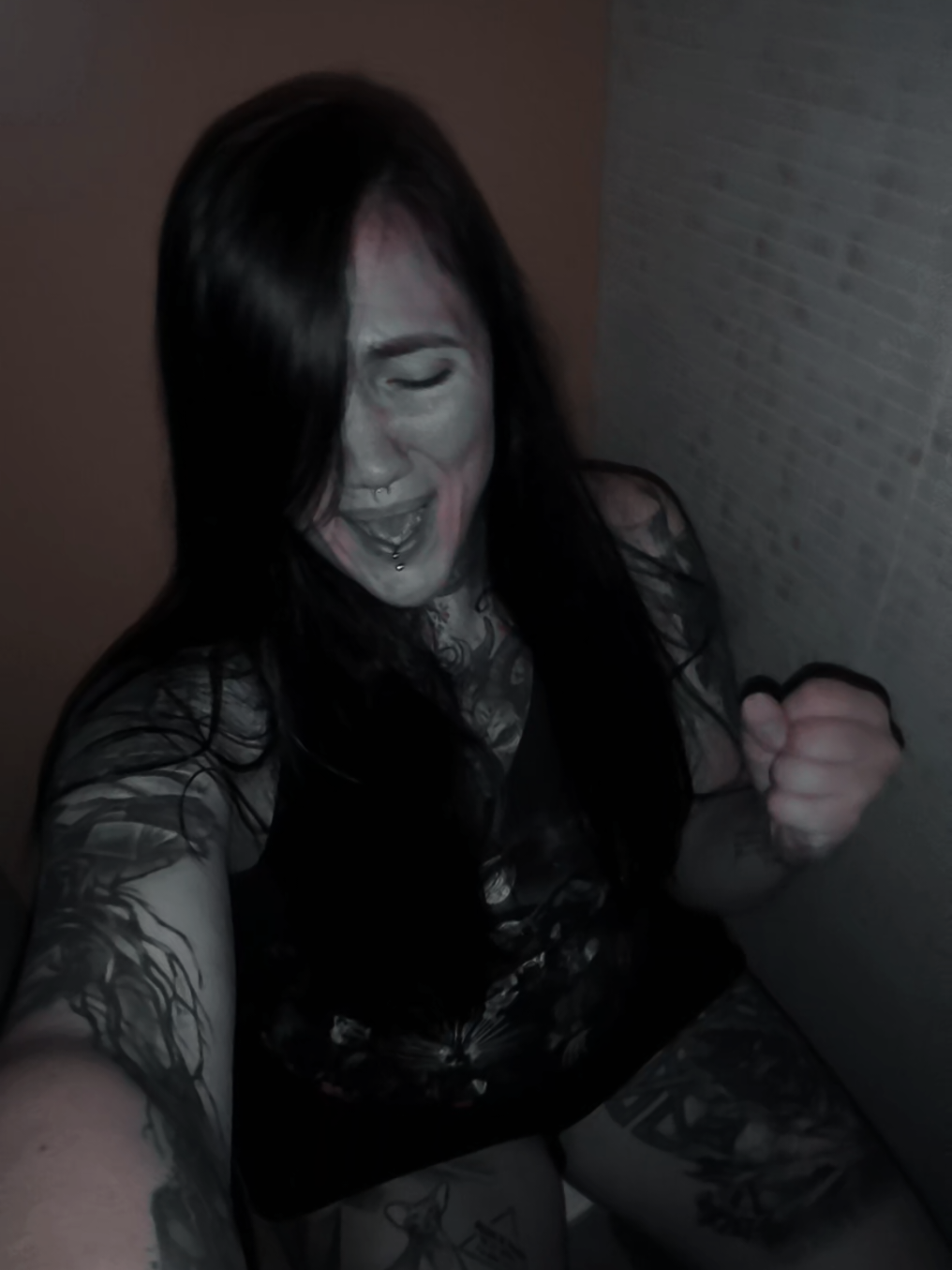 @Ninel_Metalgirl