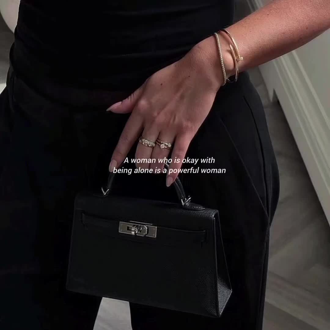@🖤
