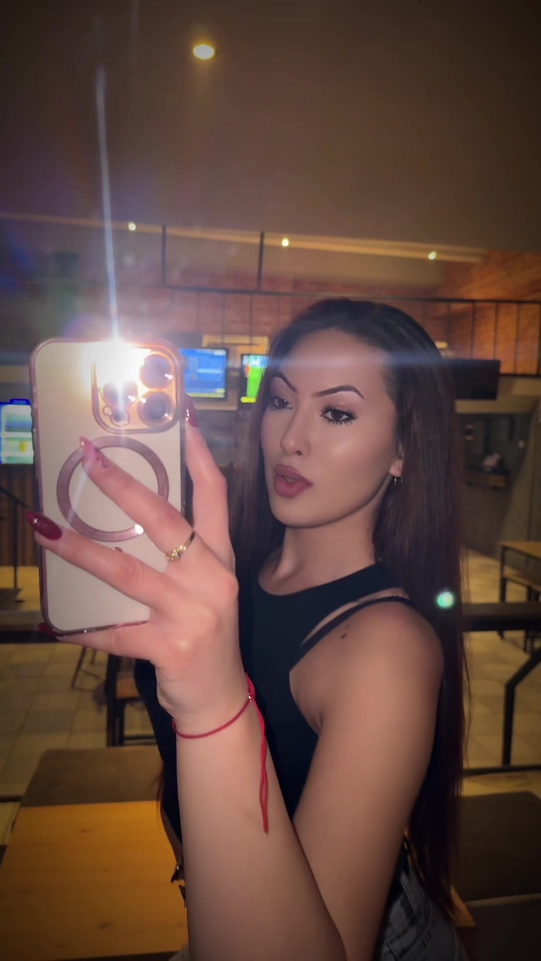 @🦋